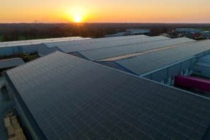 Для бізнесу та підприємства сонячна електростанція XOLAR