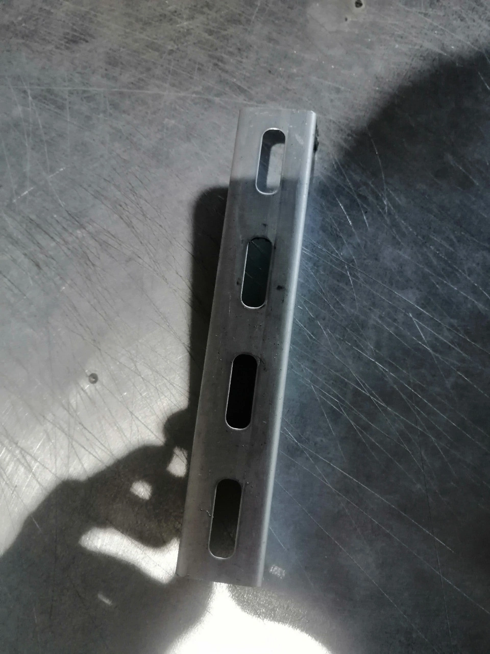 З'єднувач для монтажних профілів 35x35x35x1.5